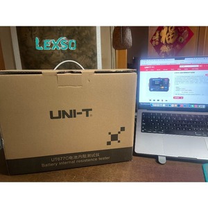 UNI-T UT677C เครื่องวัดความต้านทานฉนวน 0-3 โอห์ม แบตเตอรี่ในตัวสำหรับเครื่องมือวัด พร้อมฟังก์ชัน Data Hold สีเทา วัสดุ ABS - Product Image 2
