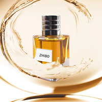 Flacon de parfum en verre transparent carré de luxe rechargeable de 30 ml avec vaporisateur et étiquette personnalisée avec boîte