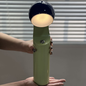 โคมไฟตั้งโต๊ะ LED ระบบควบคุมแบบสัมผัส โคมไฟโลหะ ใช้พลังงานจาก USB ดัชนีการแสดงสี 95 สำหรับการศึกษา การอ่านหนังสือ ห้องนอน การใช้งานสำหรับเด็ก - Product Image 3