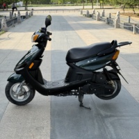 Scooter à essence d'occasion Yamaha JOG 100cc, cyclomoteur classique 2 temps pour trajets quotidiens à vendre