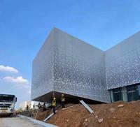 Panneaux en aluminium perforé pour façade double peau, écran de ventilation, extérieur de bâtiment, taille et motif sur mesure, fabrication en usine