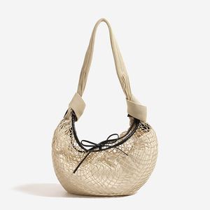 Bolso <span class=keywords><strong>de</strong></span> Hombro Estilo Paja para Playa, Ligero, Color Caqui, Tejido <span class=keywords><strong>de</strong></span> Red, Forma <span class=keywords><strong>de</strong></span> Media Luna, Correa Ajustable - Product Image 1