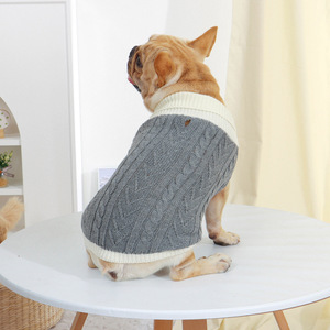 Maglione Classico a Collo Alto con Lavorazione a Trecce per Cani, Cappotto Caldo con Foro per Guinzaglio, Primavera/Autunno - Product Image 4