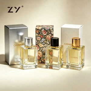 Botella de Perfume Tradicional Étnica de Vidrio Plano Plateada en Oro de 30 ml con Tapa Magnética y Pulverizador - Product Image 2