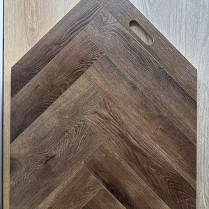 Plancher stratifié gris clair <span class=keywords><strong>Quick</strong></span> <span class=keywords><strong>Step</strong></span> à chevrons en cerisier - Product Image 6