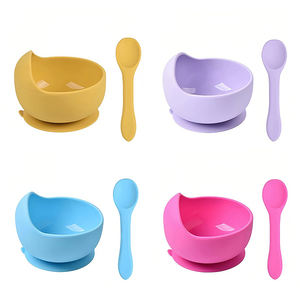 Bol en silicone pour bébé à forte aspiration OEM, bol d'alimentation pour bébé en silicone écologique, dessin animé, vaisselle pour enfants, ensemble <span class=keywords><strong>de</strong></span> bols avec cuillère - Product Image 1