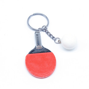 Porte-clés créatif en métal coloré personnalisé Mini raquette de tennis de table pendentif cadeau pour les amateurs de sport - Product Image 4