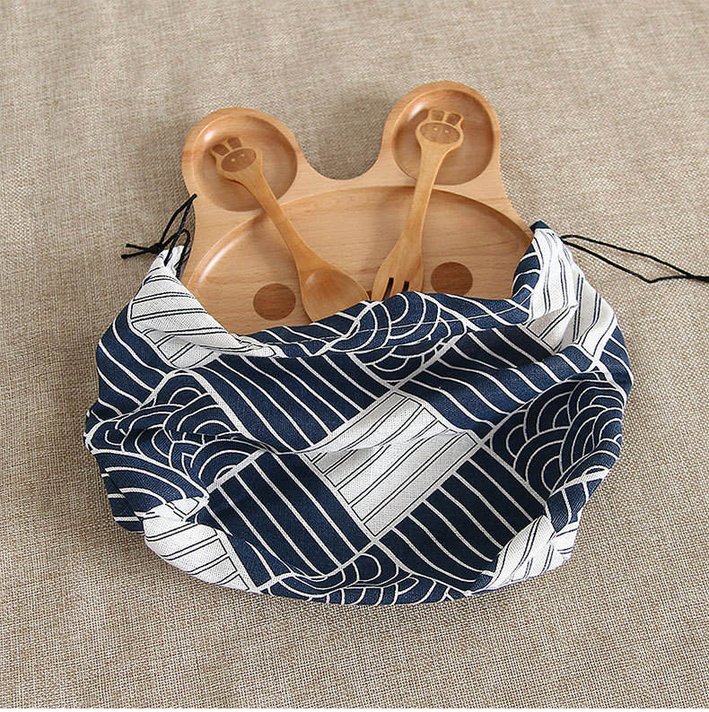 Fourchette + cuillère + assiette + pochette