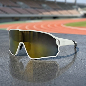 SU1958 gafas de sol para hombre polarizadas puente nasal ajustable/negro - Product Image 3