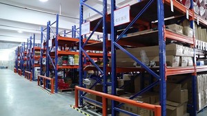 Biến tần năng lượng mặt trời ô tô 300W 300 Watt 12V/24V/48V DC sang AC 110V/120V/220V/230V sóng sin thuần, hoạt động độc lập lưới điện - Product Image 5