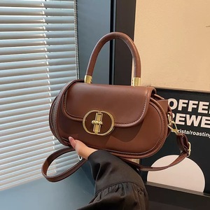 Nuova Borsa da Donna alla Moda con Chiusura a Lucchetto, Elegante Borsa a Tracolla e a Mano - Product Image 2