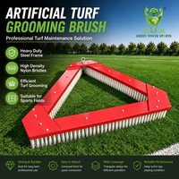 Brosse triangulaire pour gazon artificiel, outil d'entretien et de nettoyage pour terrains de football et terrains de sport
