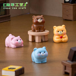 Chenjun petit ours maison de poupée bricolage accessoires décoratifs bureau Micro-paysage voiture amour résine petit affichage - Product Image 3