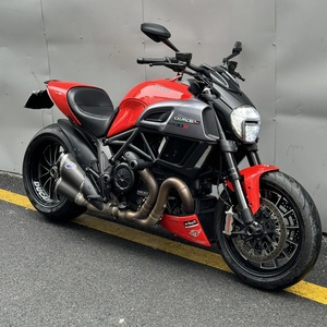Motocicleta <span class=keywords><strong>Ducati</strong></span> Diavel Usada de Alto Rendimiento, Motocicleta <span class=keywords><strong>Deportiva</strong></span> de Lujo, Gran Potencia, Alta Velocidad, Estado Original, en Venta - Product Image 3