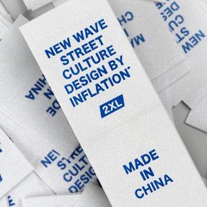 ฉลากผ้าไหมติดหน้าจอสามารถลอกออกได้สำหรับ<span class=keywords><strong>เสื้อผ้า</strong></span>ฉลาก<span class=keywords><strong>ดูแล</strong></span>ในการฉีกขาดแบบกำหนดได้เอง - Product Image 3