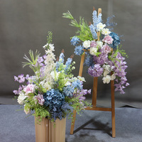 Composition florale artificielle en soie faite à la main, bleu et violet, style forêt, décoration de jardin Monet, allée de mariage, extérieur