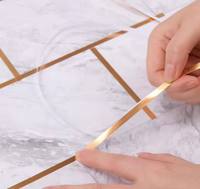 Accueil Mur Plancher Or Argent Feuille Auto-Adhésif Papier Peint Sol Brillant Feuille Carrelage Gap Décoration Autocollant Ruban pour Carrelage Céramique