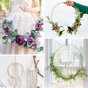Support de centre de table en métal pour composition florale, anneau de couronne en macramé doré avec 12 supports - Product Image 4