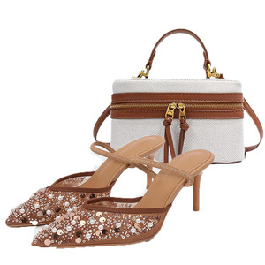 Ensemble de chaussures et de sac en <span class=keywords><strong>jean</strong></span> bleu très populaire pour femmes, pour les soirées, chaussures à bout pointu avec strass et talons hauts, ensemble de chaussures et de sac à main - Product Image 2