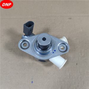 Pompe à carburant haute pression DNP pour <span class=keywords><strong>Mercedes</strong></span> C300 350 <span class=keywords><strong>E200</strong></span> E300 E350 S350 SLK350 A2760700101 A2760700601 0261520217 0261520218 - Product Image 6