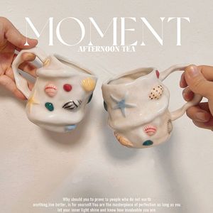 Juego de Taza y Platillo de Cerámica con Diseño de Concha Marina <span class=keywords><strong>Vintage</strong></span>, Pintado a Mano, Diseño Irregular, Apto para <span class=keywords><strong>Microondas</strong></span>, Resistente a Altas Temperaturas - Product Image 2