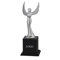 Statuette de trophée ange ailé en métal argenté avec base noire Modèle 656/B 11 pouces