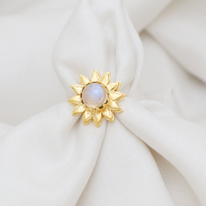 Exclusive Rainbow <b>Moonstone</b> Jewelry Gold Plated 925 Sterling Silver Round Shape Gemstone <b>Rings</b> - Product Image 2
