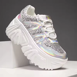 Chaussures de course robustes en maille respirante, design sportif avec semelle épaisse antidérapante, pour la course décontractée en hiver et au printemps, chaussures pour hommes - Product Image 1