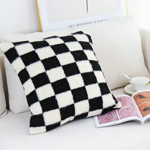 Federa per cuscino in peluche a scacchiera decorativa personalizzata unica moderna fodera per cuscino per divano da soggiorno per la casa morbida nordica