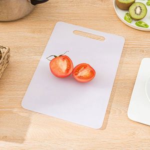 Tabla de Cortar Multifuncional de Plástico con Logotipo Personalizado para Frutas y Verduras - Product Image 1