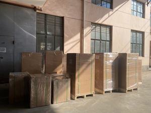 Aspiradora industrial monofásica de 220V con 3 motores Capacidad húmeda y seca de 60L - Product Image 2