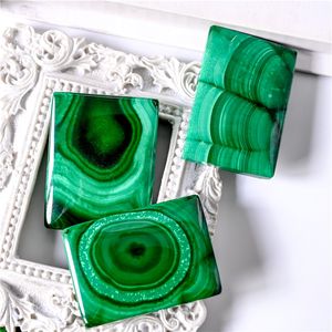 หินมาลาไคต์ทรงสี่เหลี่ยมธรรมชาติ แฟชั่นฮวงจุ้ยสำหรับทำเครื่องประดับ สร้อยคอ สร้อยข้อมือ จี้นำโชคสุดฮิต - Product Image 2