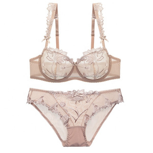 Plus La Taille Des Femmes Sexy Fleur Transparente Dentelle Soutien-Gorge et Culotte Ensemble Fille Brodée Ensemble Brassière Sous-Vêtements Féminins - Product Image 2