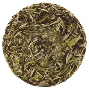 Vieux thé blanc stocké Bai Mu Dan 300 g/pc séché au soleil au début du printemps gâteaux au thé de pivoine blanche à vendre - Product Image 1