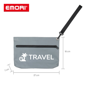 Cosmétique en PVC de mode avec logo personnalisé multifonctionnel pour sac à fermeture éclair étanche avec dragonne - Product Image 2