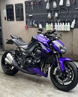 Motocicleta Kawasaki Z400 de 400cc, Bicilíndrica en Paralelo, Refrigeración Líquida, Inyección Electrónica, Frenos ABS, Estilo Naked