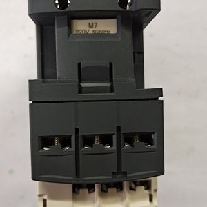 Contactor de CA Schneider Electric TeSys LC1D18 220V 110V Montaje en Riel DIN - Product Image 3