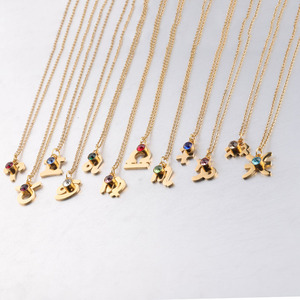 Pendentif <span class=keywords><strong>personnalisé</strong></span> en acier inoxydable plaqué or 18 carats avec signe du zodiaque, idéal pour mariage, anniversaire ou fête - Vente en gros - Product Image 3