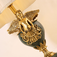Lampe de table décorative en laiton antique doré européen avec abat-jour en tissu et base en marbre pour salon et chambre à coucher