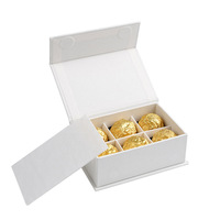 Boîtes en papier magnétiques pour chocolats avec inserts de séparation, en stock, 4/9/12 compartiments, boîtes cadeaux blanches de qualité alimentaire pour truffes et macarons