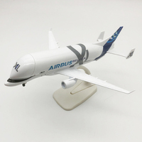 Modèle d'avion Beluga de 20 cm en métal moulé sous pression, jouet de collection pour la présentation, idéal pour les cadeaux, conception OEM acceptée