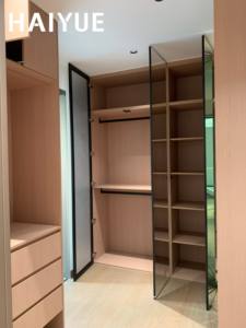 <span class=keywords><strong>Armario</strong></span> Moderno de Lujo HAIYUE de Madera Maciza con <span class=keywords><strong>Espejo</strong></span> de Cuerpo Entero para Dormitorio Principal o Vestidor - Product Image 1