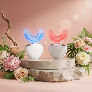 Kit de Blanqueamiento Dental LED con Carga Inalámbrica, Resistente al Agua IPX7, Sin Sensibilidad, Aprobado por la FDA y la CE, para el Cuidado Bucal Familiar - Product Image 1