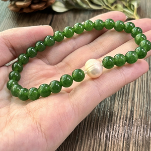 Bijoux élégants en pierre naturelle pour le calme et la positivité, breloque vintage en perles de jade de Taiwan pour Valentient - Product Image 4