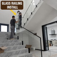 Barandilla de Vidrio Transparente con Pasamanos de Metal Negro para Escalera Moderna, Tamaño Personalizado OEM
