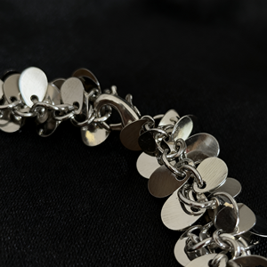 Latón Joyería Al por mayor nicho de moda de lujo romántico platino Chapado en forma especial racimo pulsera de múltiples pétalos decoración de noticias - Product Image 5