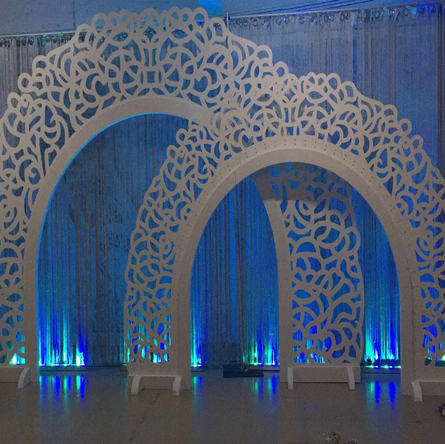 結婚式のイベントのための高密度ゴールドPVCアクリル装飾背景スタンド結婚式のアーチ
