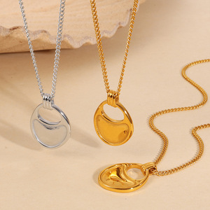 Collier Pendentif Géométrique Creux en Alliage de Zinc Or Argent Chaîne Clavicule Bijoux Tendance - Product Image 3