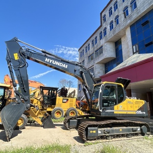 รถขุดฮุนได 220LC-9S มือสอง 22 ตัน เครื่องยนต์ยันมาร์แท้ ประหยัดน้ำมัน ปั๊มมอเตอร์แบบตีนตะขาบ มีสินค้าในสต็อก - Product Image 6