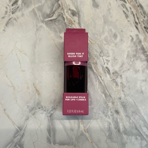 Blush Líquido Sheer Style em Múltiplas Cores, Uso Duplo para Lábios e Bochechas, Efeito Natural de Longa Duração - Product Image 6